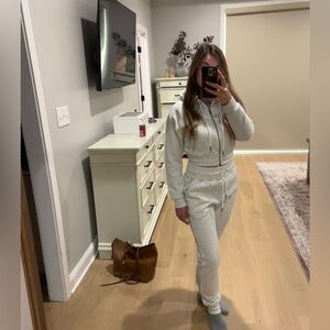 Lounge Apparel jogger and hoodie set NWOT